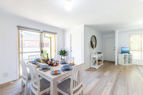 Driftwood Cottage 1 28 Farm Rd Pet Friendly Wi Fi Air Con And Ground Floor - Darwin Holiday 1