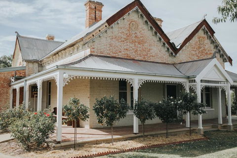 Dubuque Bed And Breakfast - Darwin Holiday 0
