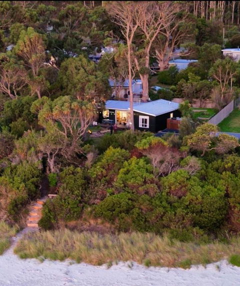 Dune Shack - On The Beach, 10 Minutes From Port Arthur - Darwin Holiday 3