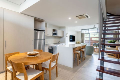 Dunn Bay Apartment 6 I Private Properties - Darwin Holiday 2