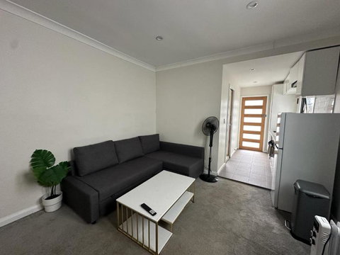 Dynamic 2 Bedroom Home Close To City Buzz Darling St 2 E-Bikes Included - Darwin Holiday 2