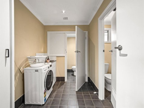 Eagle Bay Beach House - 300m To The Beach! - Darwin Holiday 4