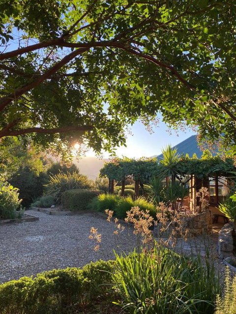 Earthen Home - Darwin Holiday 1