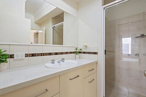 East Perth Apartment With Free Wi-Fi And Parking - Darwin Holiday 4