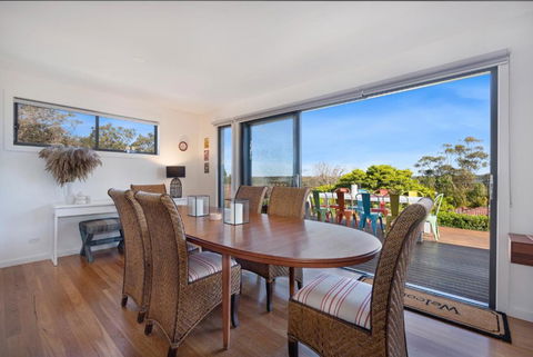 EAST52A - Lake Views - Darwin Holiday 3