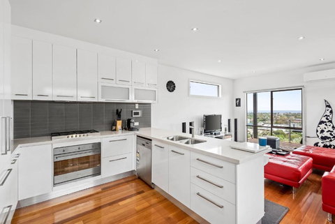 Eastern Views - Darwin Holiday 2