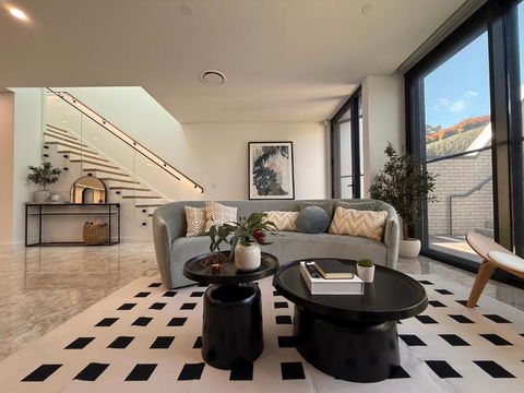 Eastgardens 4Bed 3Bath Brand New Townhouse 2 Car - Darwin Holiday 1
