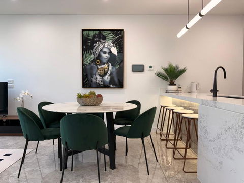 Eastgardens 4Bed 3Bath Brand New Townhouse 2 Car - Darwin Holiday 3
