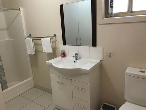 Echuca Holiday Units - Darwin Holiday 4