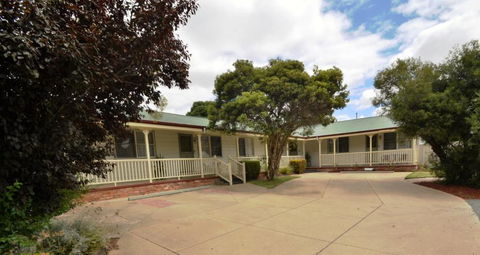 Echuca Holiday Units - Darwin Holiday 0