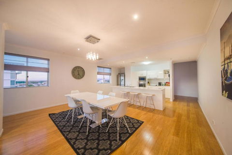 Edge Apartment Hotel - Darwin Holiday 4