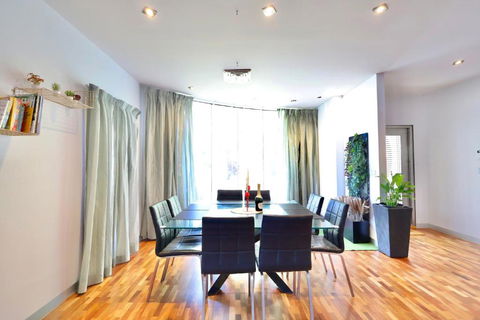 Edgewater Rivera Holiday Rental - Darwin Holiday 4