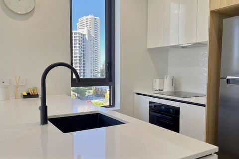 E.S. Surfers Paradise - Darwin Holiday 2