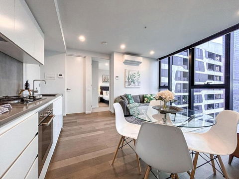 Dreamy View On High Level 2br1ba Apt Cbd Poolgy - Darwin Holiday 3