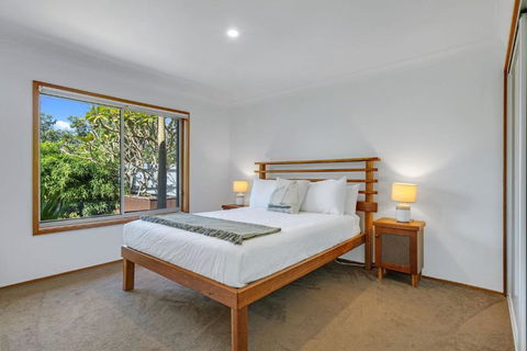 El Cid Vincentia - 3 Bedroom Jervis Bay Family Beach Getaway - Darwin Holiday 0