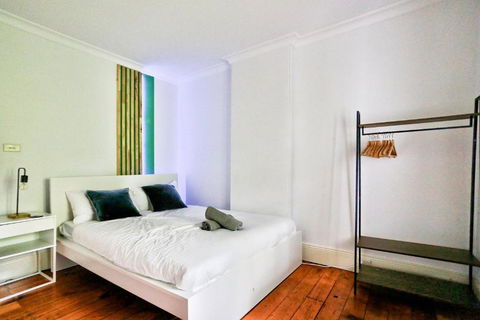 Elegant 2 BR On The Edge Of Downtown Dowling St 2 E-Bikes Included - Darwin Holiday 2
