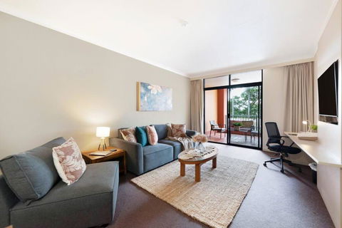 Elegant Harbourside Comfort With Alfresco Patio - Darwin Holiday 0