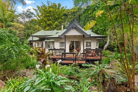 Elevata Villa At Montville - Darwin Holiday 0