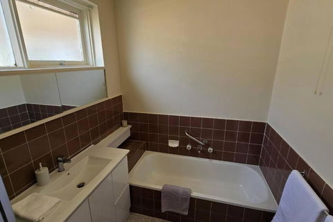 Elsternwick Easy Living - 2 Bedroom Sleeping 4 - Darwin Holiday 4