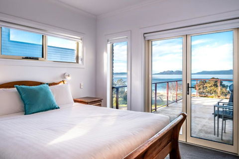 Ensorcelled - Freycinet Holiday Houses - Darwin Holiday 4