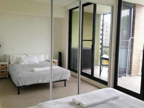 Entire 1 Bedroom Security Apartment - Darwin Holiday 0
