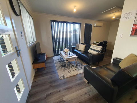 Entire 2br, Hideaway - Darwin Holiday 4