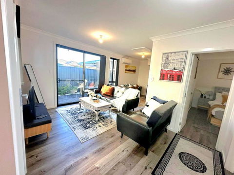 Entire 2br, Hideaway - Darwin Holiday 0