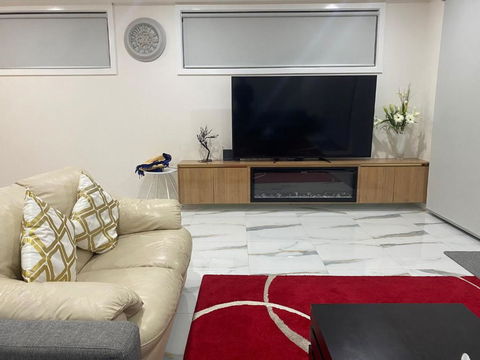 Entire Family House With Amenities - Darwin Holiday 0