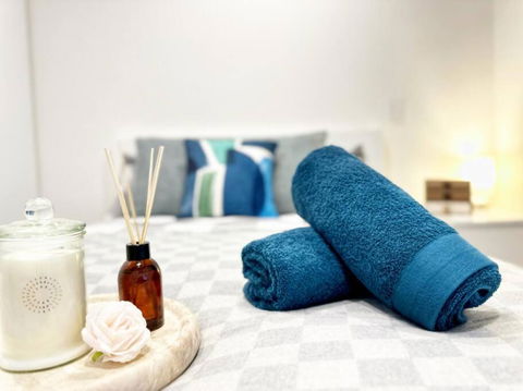 ES2410-2Bed 2Bath Vision Apt With Balcony, Pool & Gym - Darwin Holiday 2