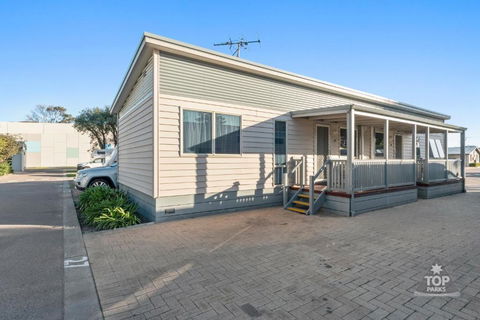 Esperance Bay Holiday Park - Darwin Holiday 1