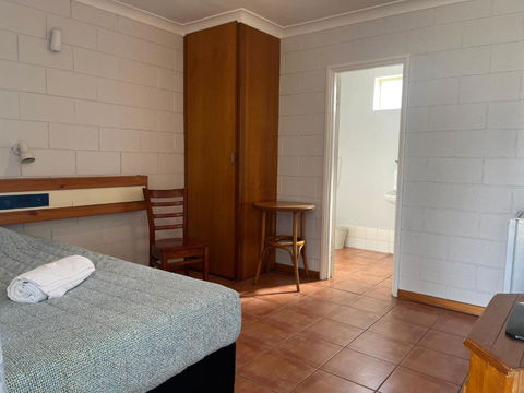 Esperance Travellers Inn - Darwin Holiday 2