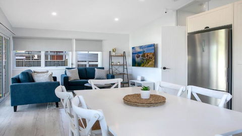 Ettalong Beach House - Darwin Holiday 3