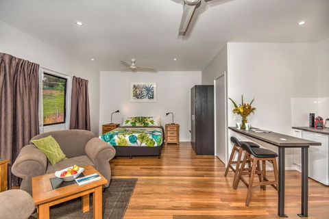 Eumundi Cottages - Cottage 2 - Darwin Holiday 0