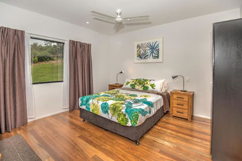 Eumundi Cottages - Cottage 2 - Darwin Holiday 1