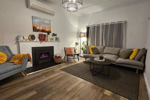 Eureka Cottage,Cozy And Comfy Home, Ballarat - Darwin Holiday 0
