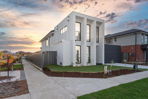 Everhome Lakeside Home - Darwin Holiday 1