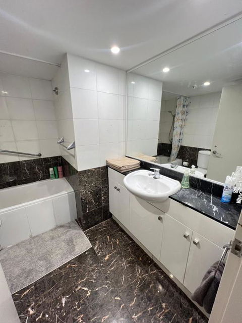 Excellent Location,budget Stay Darling Harbour - Darwin Holiday 4