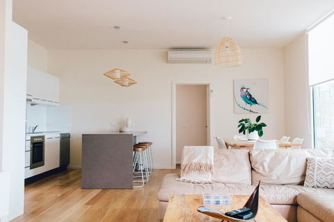 Exclusive Anglesea River Beach Apartment - Darwin Holiday 1