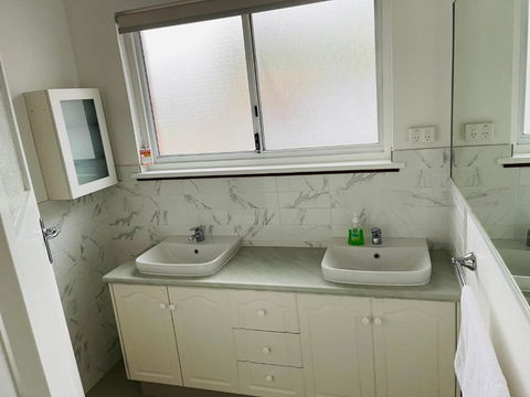 Executive Central Home - Darwin Holiday 2