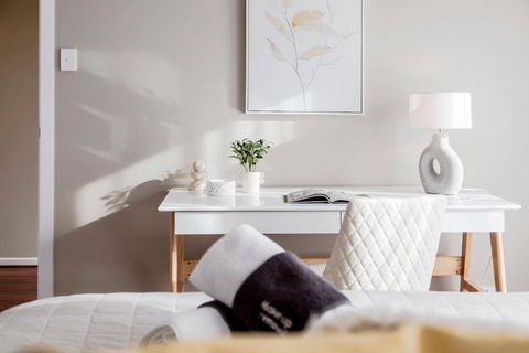 Expansive 5-bed Stunner For Corporate &families - Darwin Holiday 1