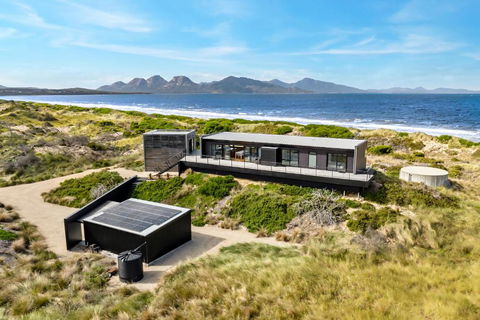 Elements - Freycinet Holiday Houses - Darwin Holiday 2
