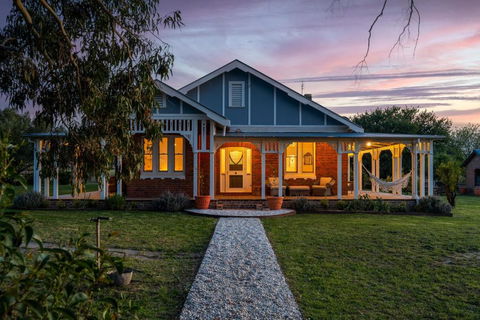 Experience The Charm Of Little Plains Homestead - Darwin Holiday 3