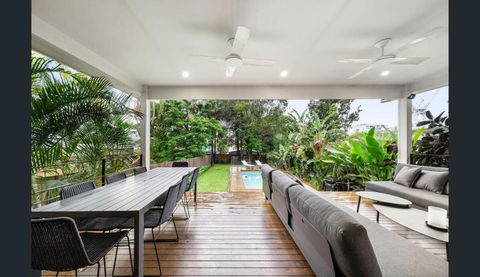 Exquisite Family Home & Pool - Darwin Holiday 1