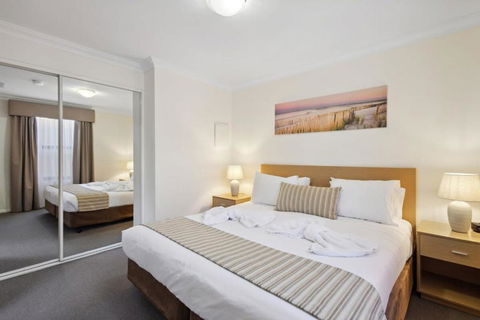 Fabulous Apt In Northbridge With Pool & WiFi - Darwin Holiday 2