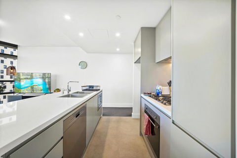 Fabulous View Apartment In Sydney Olympic Park - Darwin Holiday 2