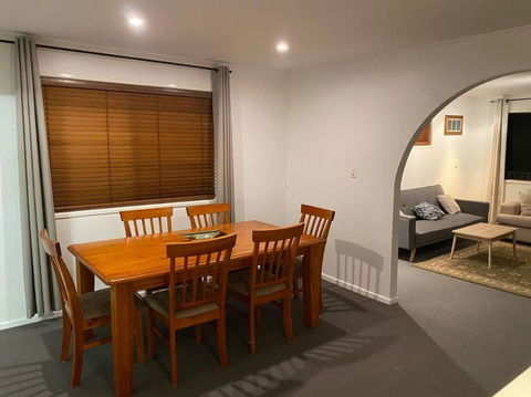 FAMILY 3-bedroom Everton Hills Apartment - Darwin Holiday 1