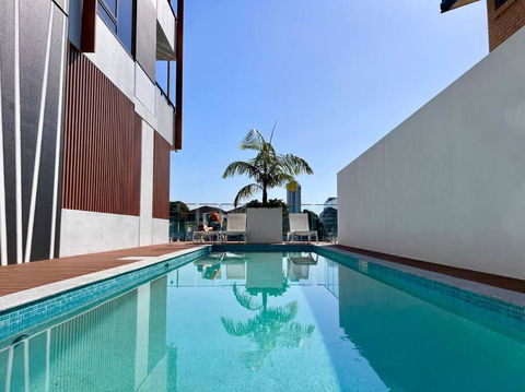 Family Apartment In Surfers Paradise - Darwin Holiday 1