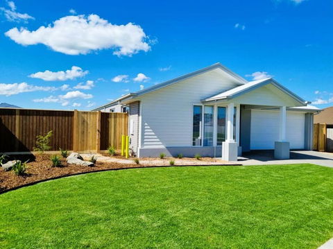Family Entertainer - Linen Included - Darwin Holiday 0