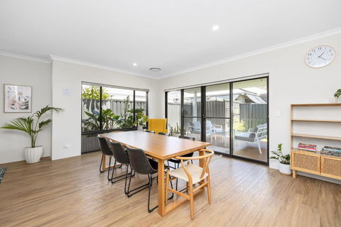 Family Friendly Close 2 Airport, Optus, Crown & City - Darwin Holiday 4