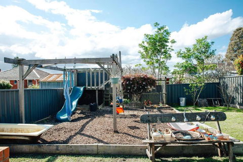 Family Friendly Home By The Lake - Darwin Holiday 4